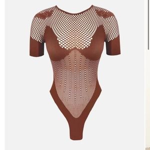 Official Brown Poster Girl outfit